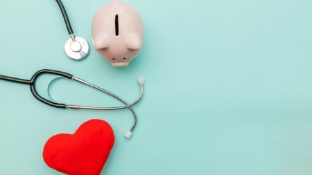 Mutuelle santé : faut-il vraiment souscrire une couverture supplémentaire ?