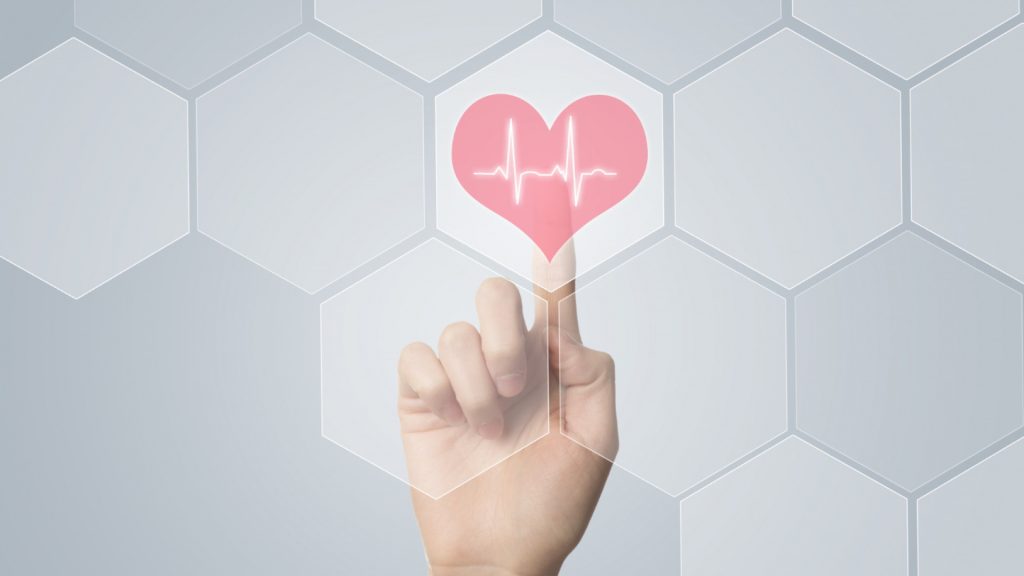 Mutuelle santé : faut-il privilégier les offres pas chères ou une couverture plus complète ?